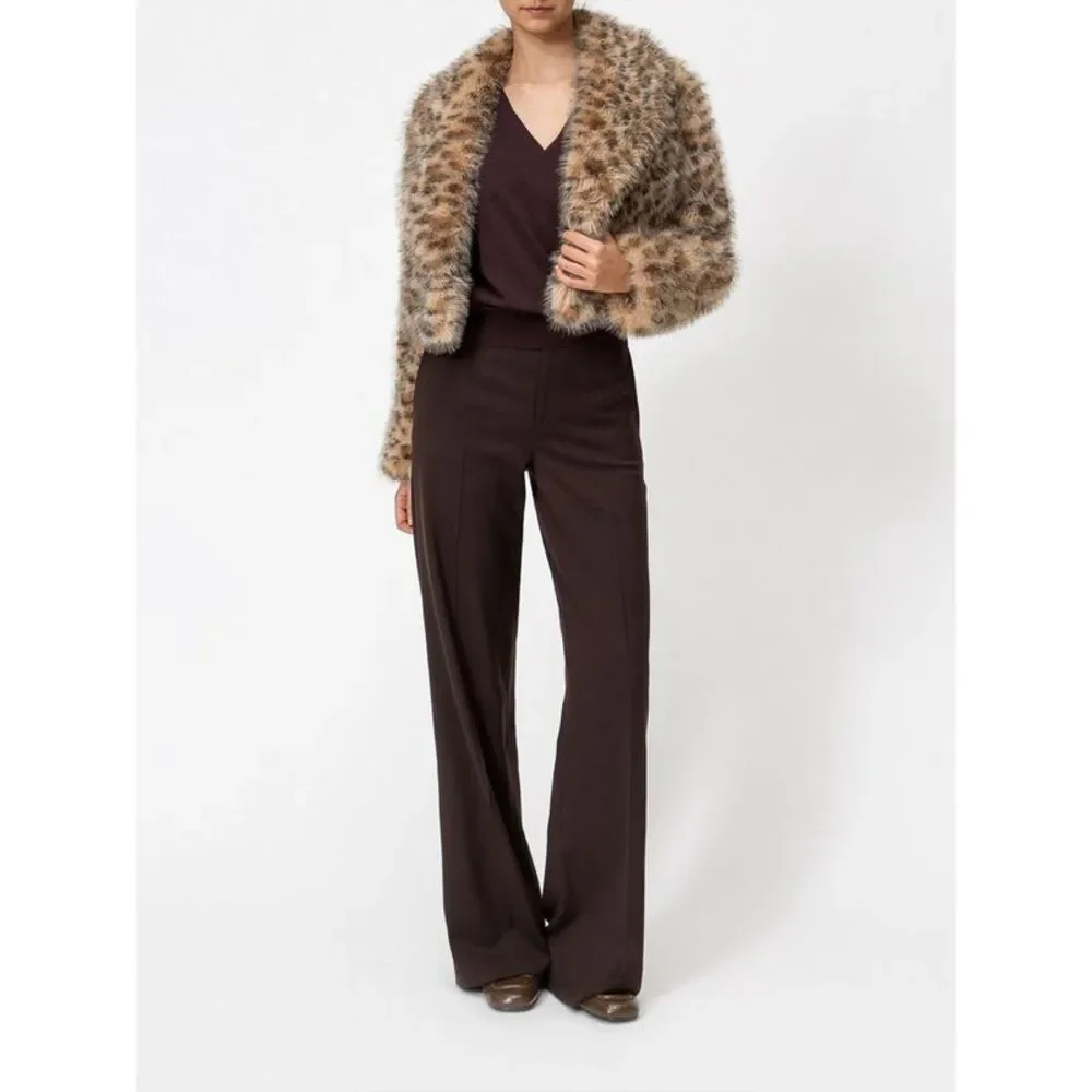 Twinset Women Cropped V-Neck Twinset Jumper In Viscose Blend With Ribbed Trims